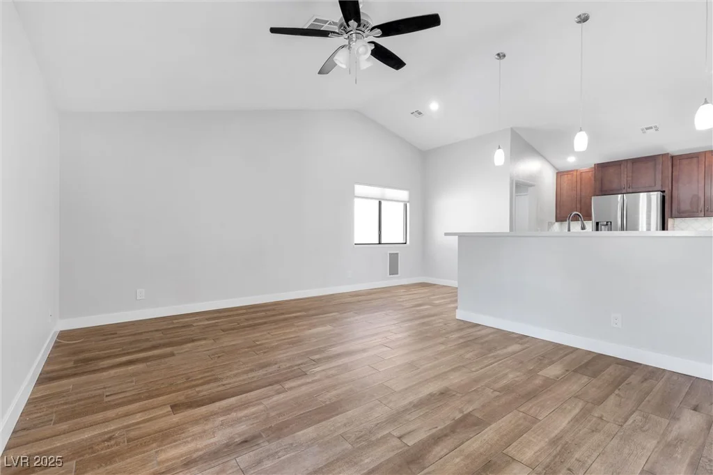 9101 Dolphin Cove, Las Vegas, NV 89117