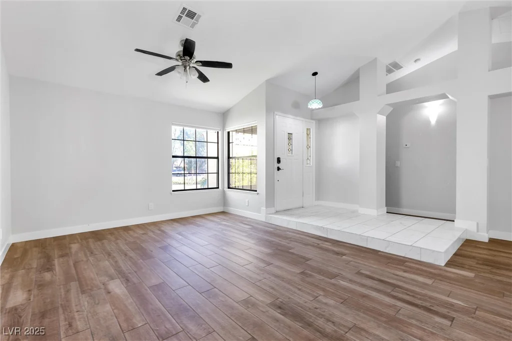 9101 Dolphin Cove, Las Vegas, NV 89117