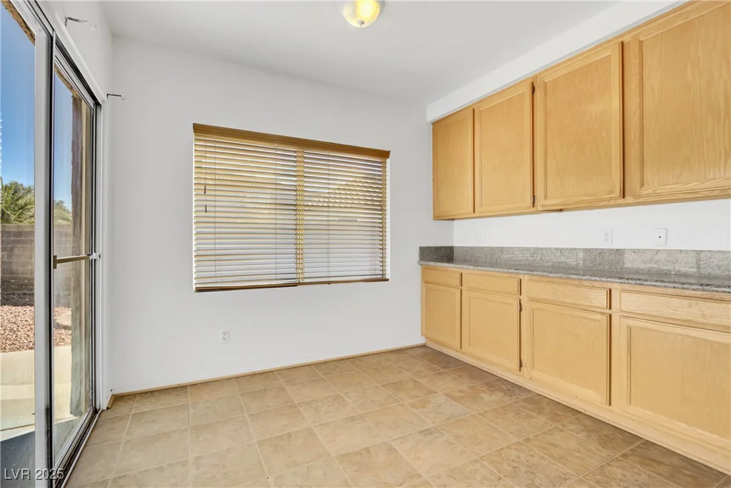 1444 Country Hollow, Las Vegas, NV 89117