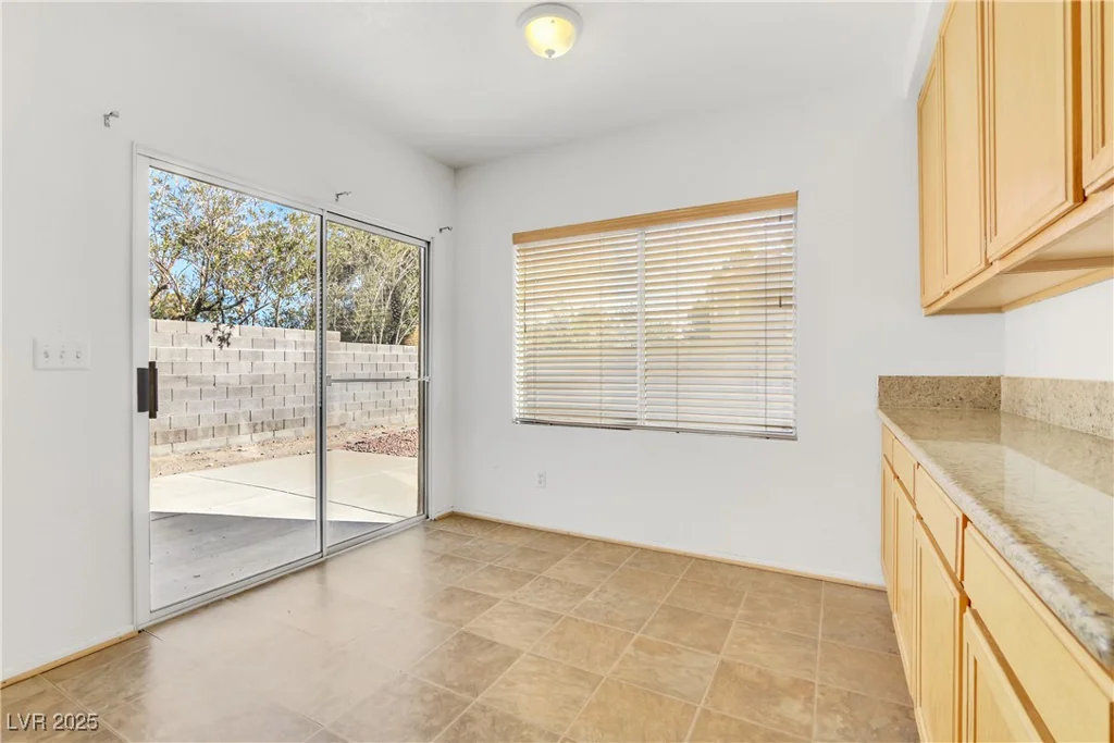 1444 Country Hollow, Las Vegas, NV 89117