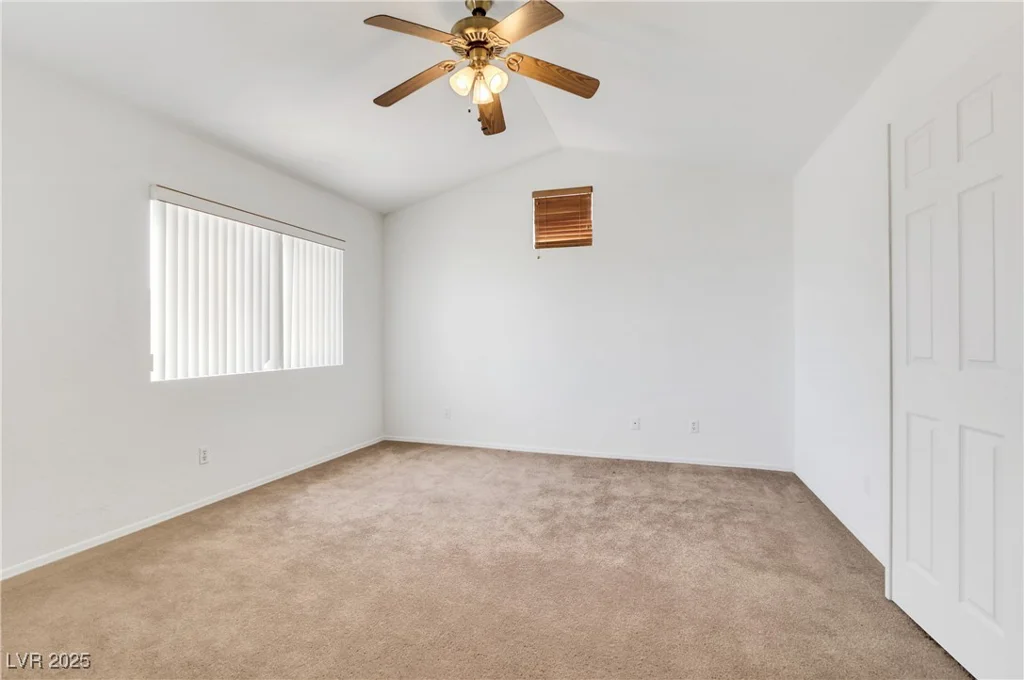 1444 Country Hollow, Las Vegas, NV 89117