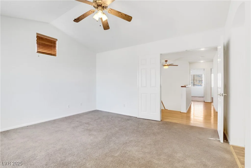 1444 Country Hollow, Las Vegas, NV 89117