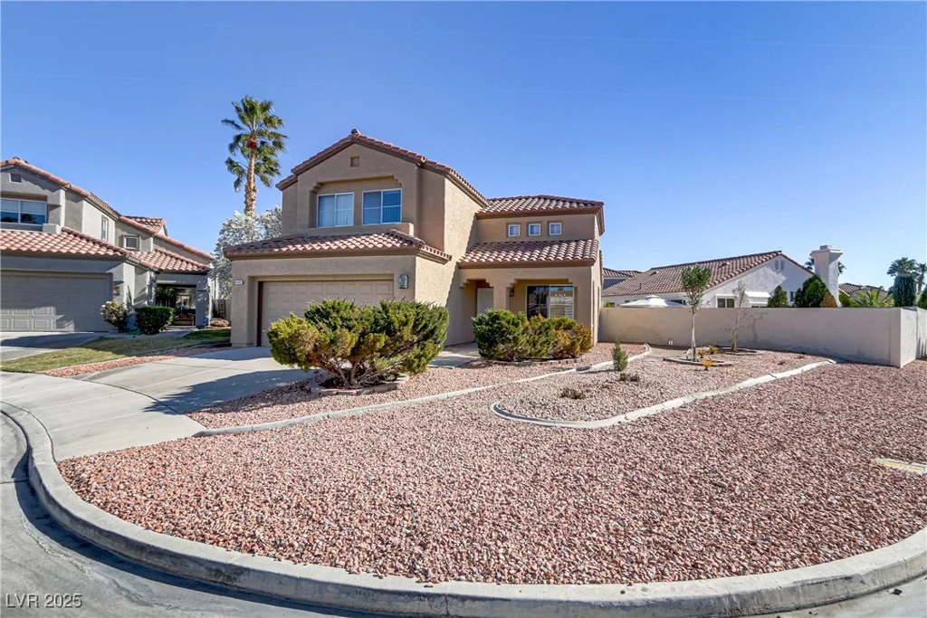 1444 Country Hollow, Las Vegas, NV 89117