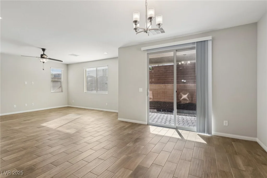 9875 Vista Meadows, Las Vegas, NV 89148