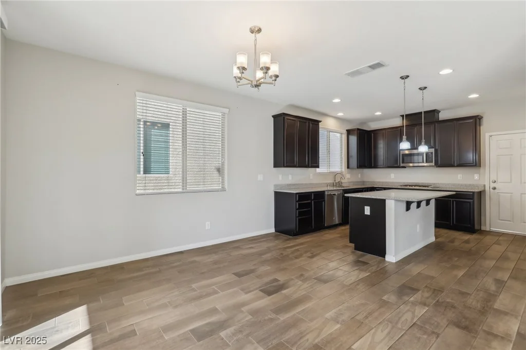 9875 Vista Meadows, Las Vegas, NV 89148