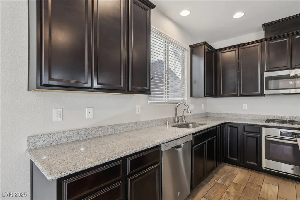 9875 Vista Meadows, Las Vegas, NV 89148