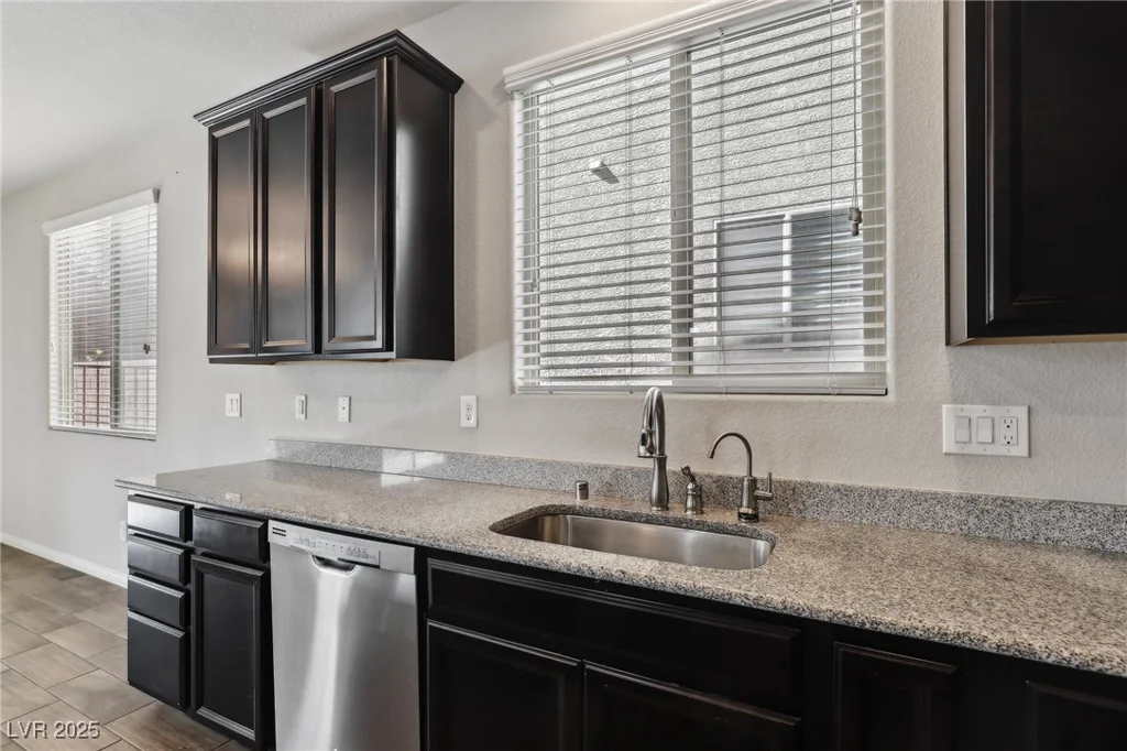 9875 Vista Meadows, Las Vegas, NV 89148