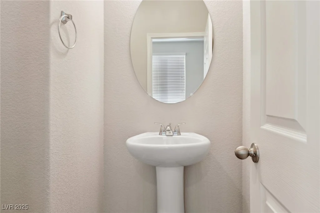 9875 Vista Meadows, Las Vegas, NV 89148