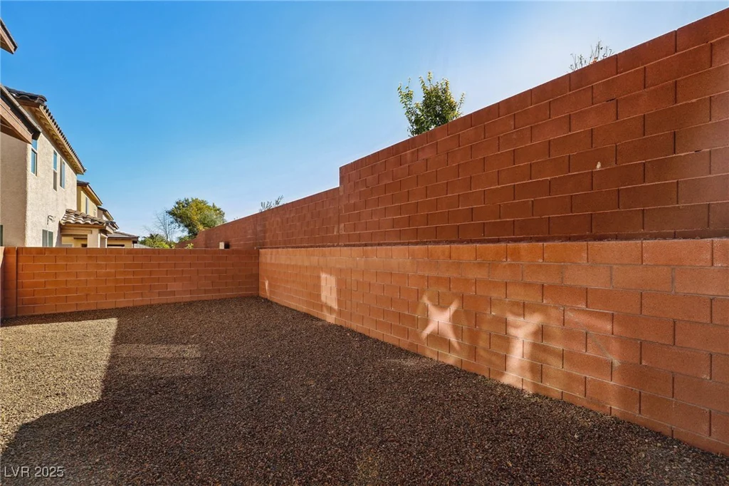 9875 Vista Meadows, Las Vegas, NV 89148