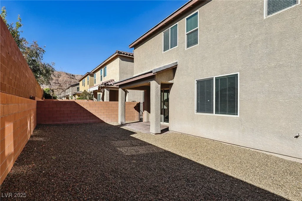 9875 Vista Meadows, Las Vegas, NV 89148