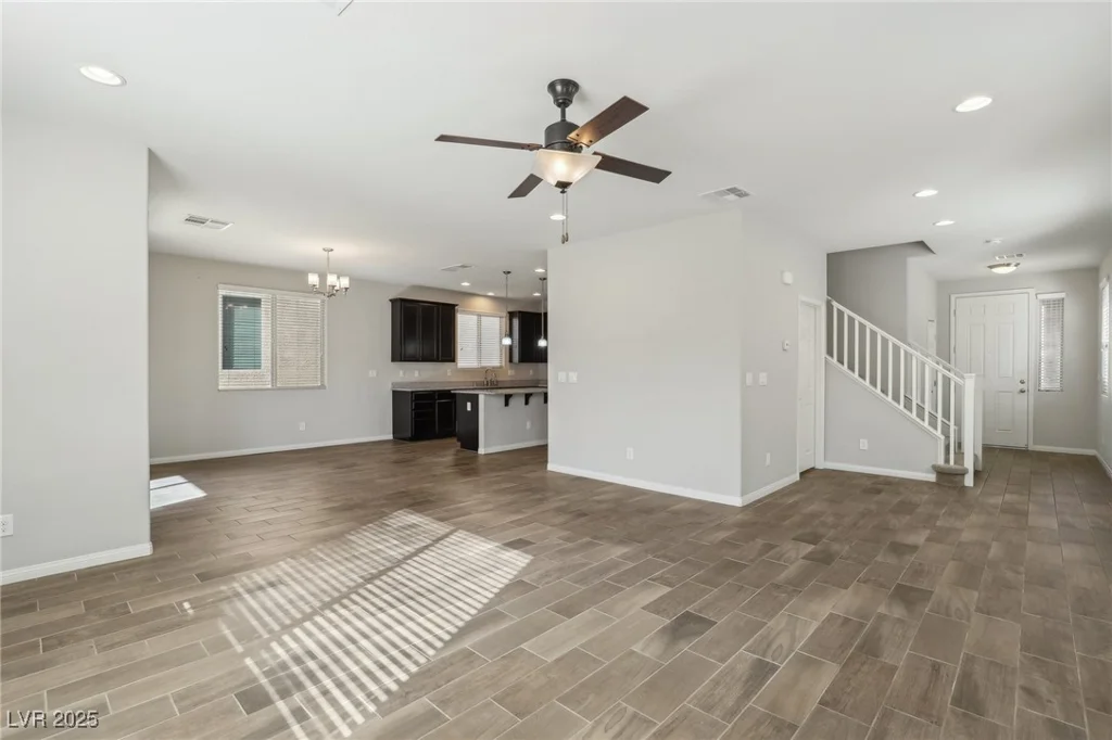 9875 Vista Meadows, Las Vegas, NV 89148