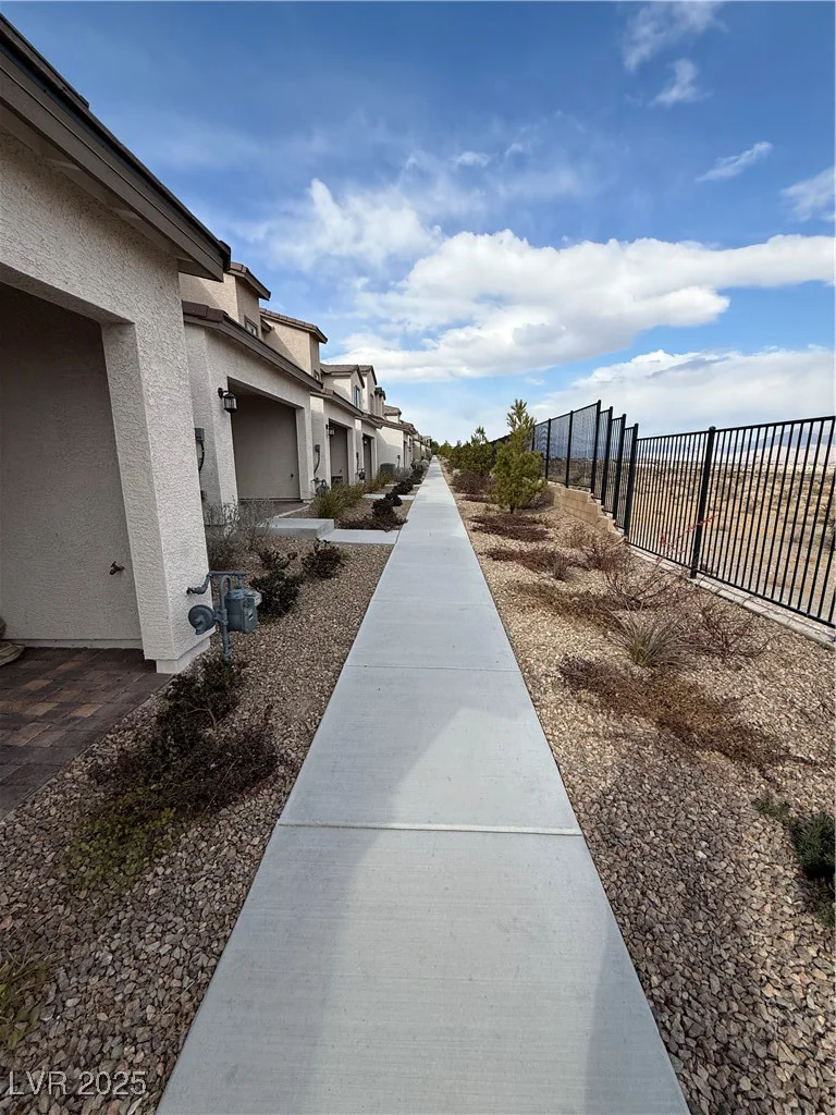 6154 Rathbone, Las Vegas, NV 89166
