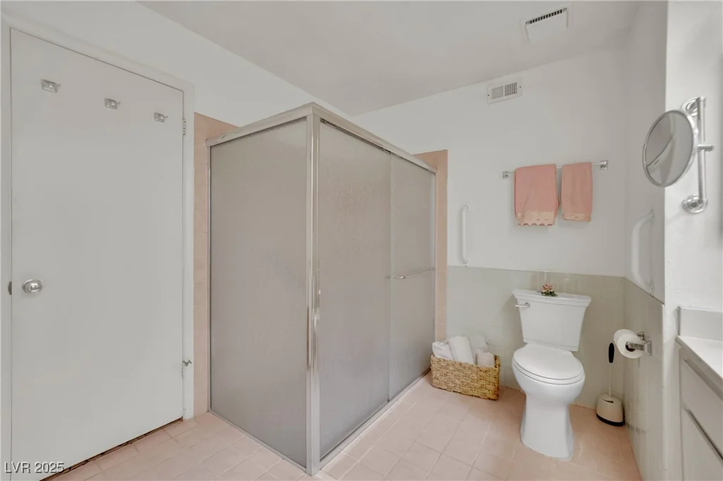 2541 La Cara, Las Vegas, NV 89121