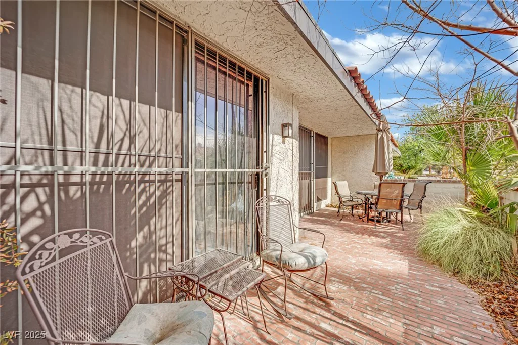 2541 La Cara, Las Vegas, NV 89121