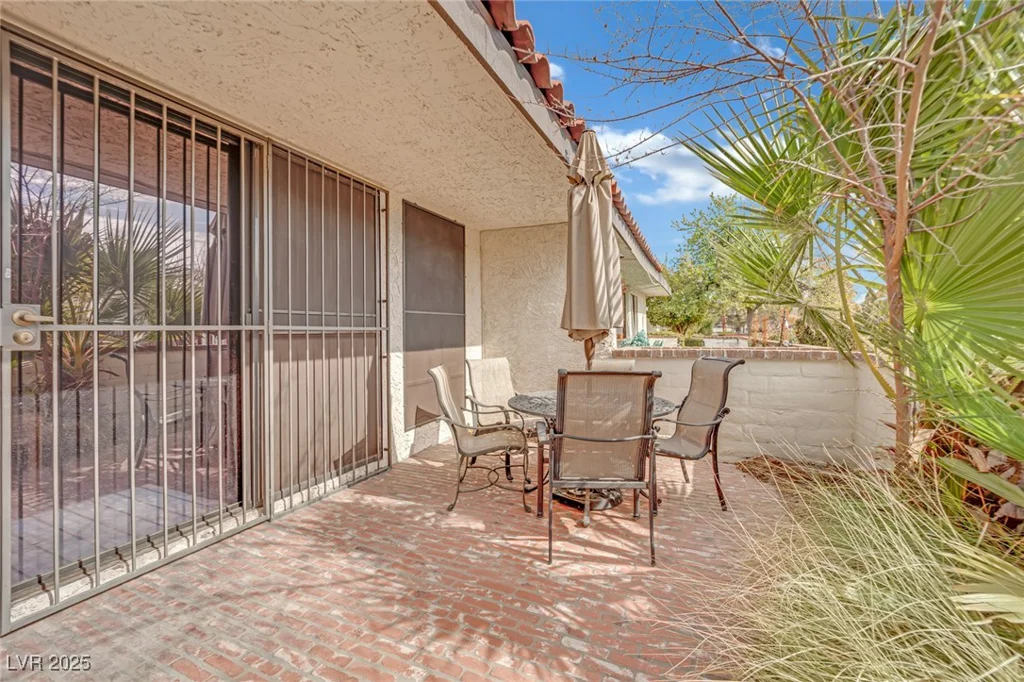 2541 La Cara, Las Vegas, NV 89121