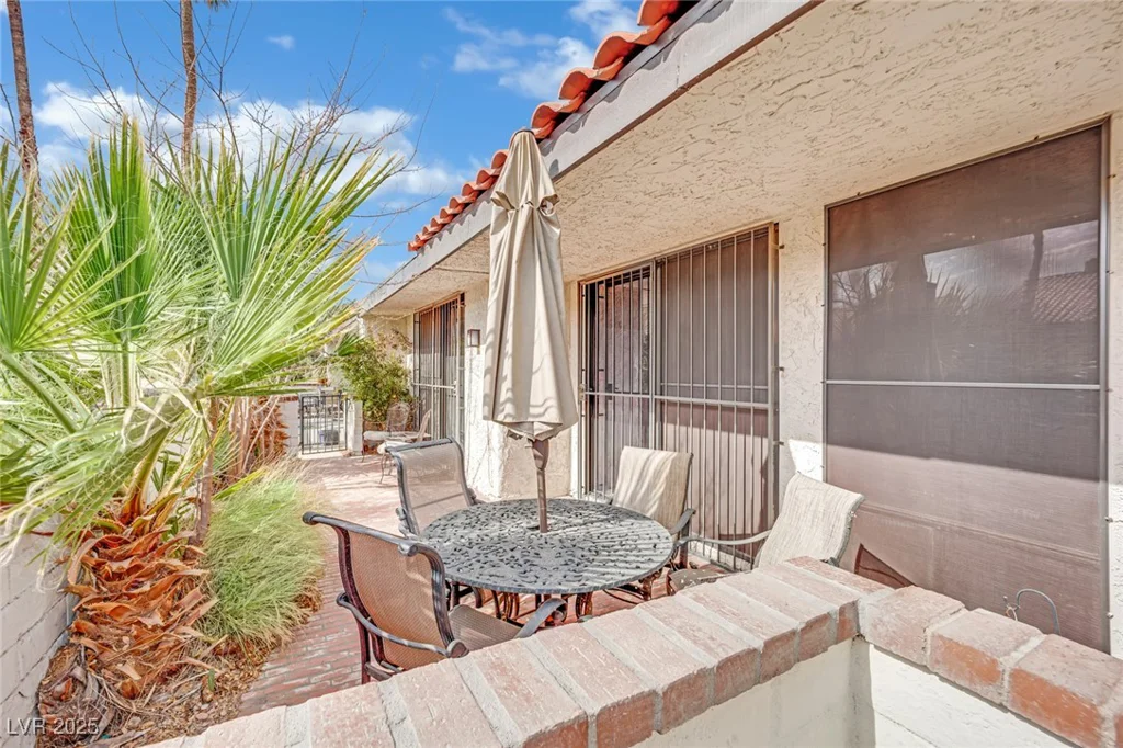 2541 La Cara, Las Vegas, NV 89121