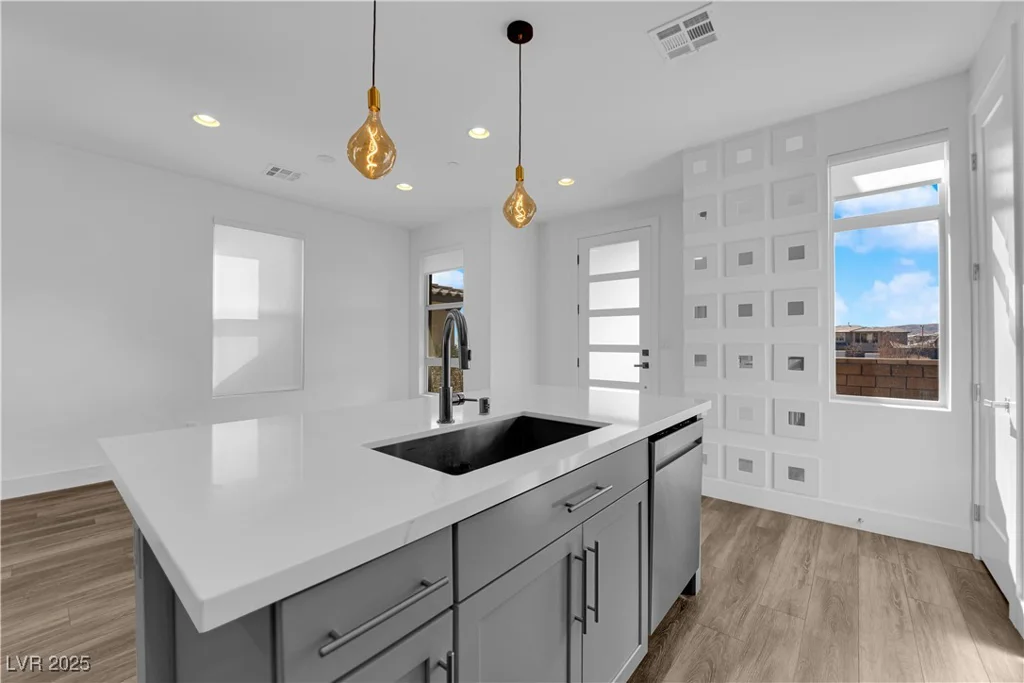 11713 Redwood Mountain, Las Vegas, NV 89138