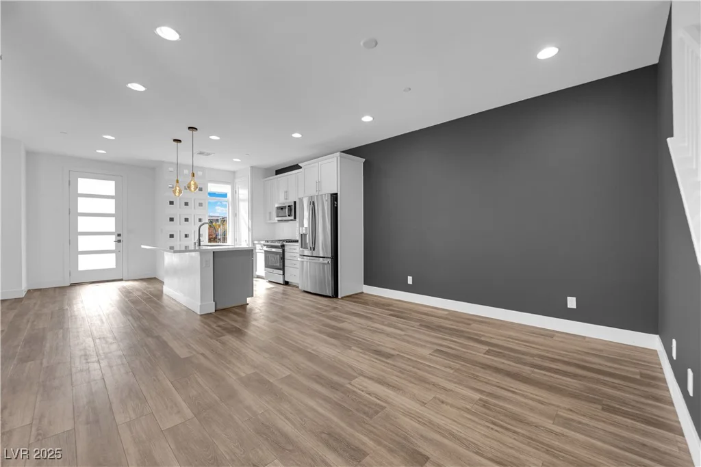 11713 Redwood Mountain, Las Vegas, NV 89138