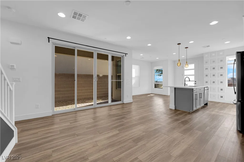 11713 Redwood Mountain, Las Vegas, NV 89138