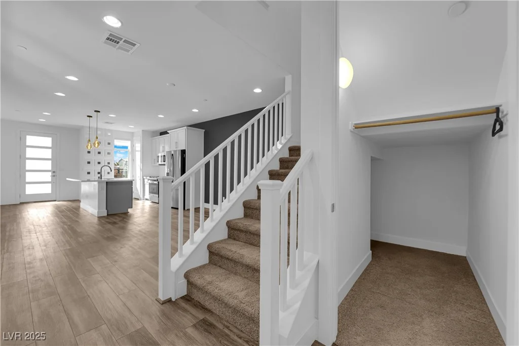 11713 Redwood Mountain, Las Vegas, NV 89138