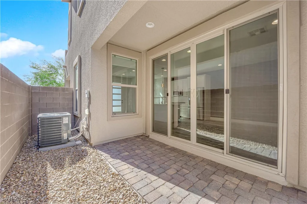 11713 Redwood Mountain, Las Vegas, NV 89138