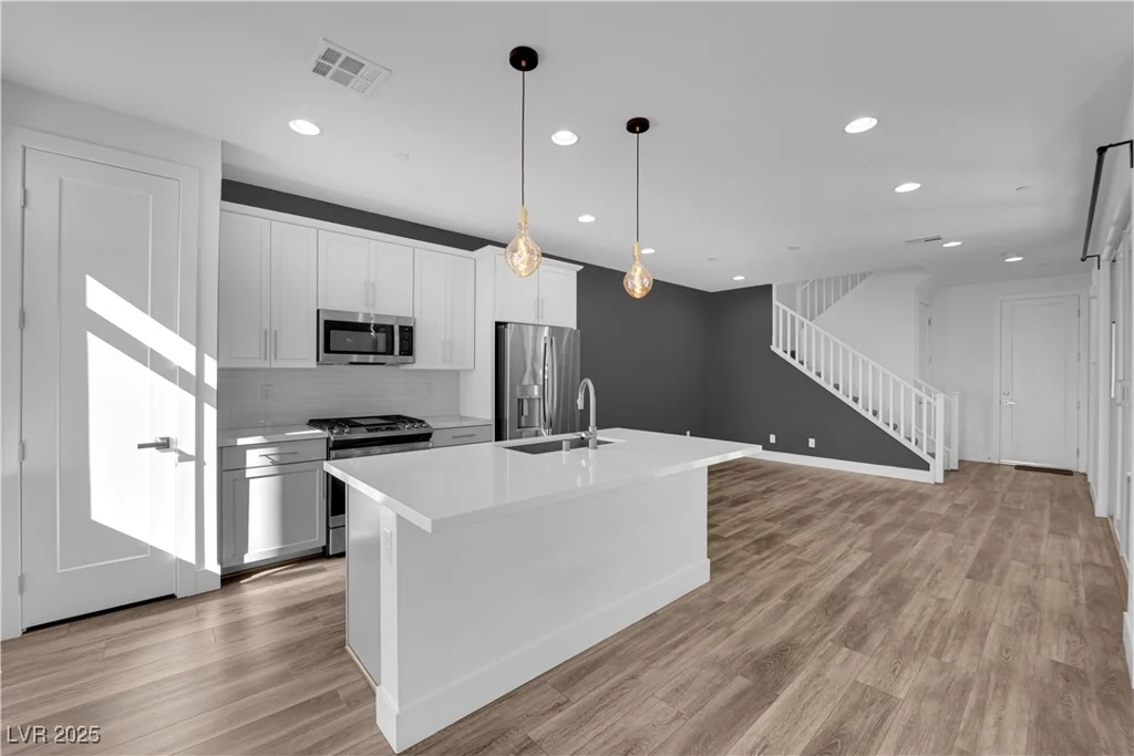 11713 Redwood Mountain, Las Vegas, NV 89138