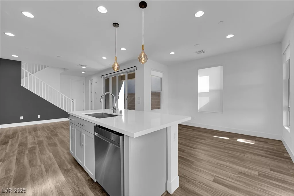 11713 Redwood Mountain, Las Vegas, NV 89138