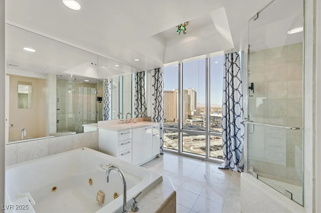 322 Karen, Las Vegas, NV 89109