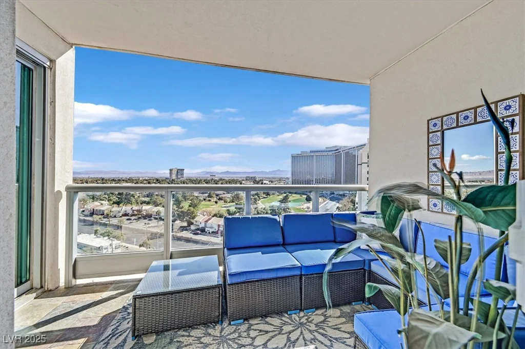 322 Karen, Las Vegas, NV 89109
