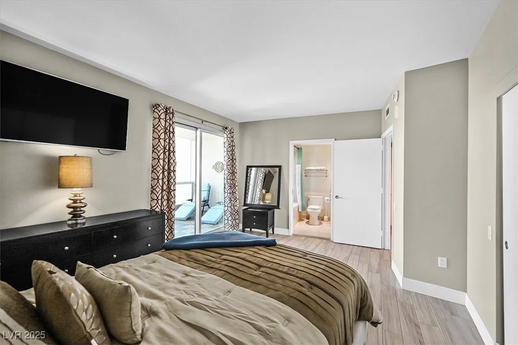 322 Karen, Las Vegas, NV 89109
