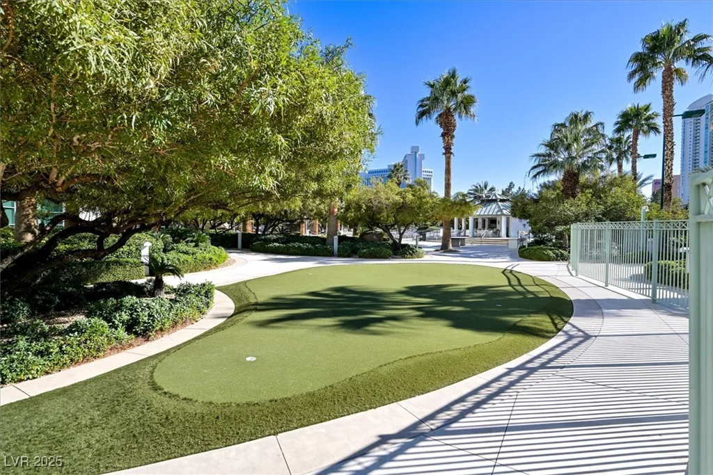 322 Karen, Las Vegas, NV 89109