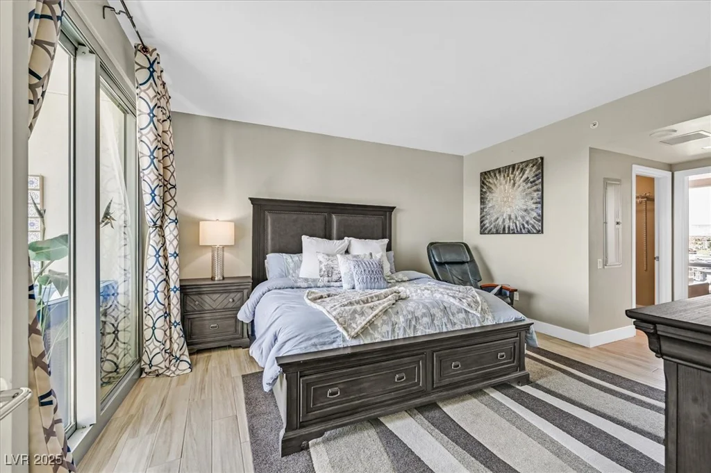 322 Karen, Las Vegas, NV 89109