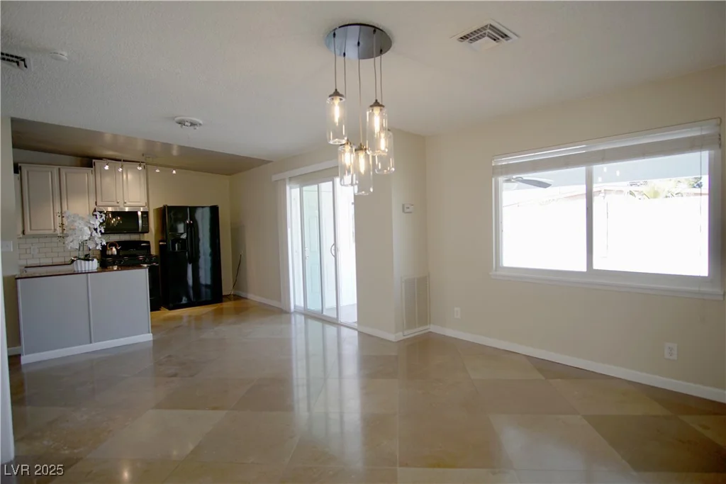 5732 Heron, Las Vegas, NV 89107