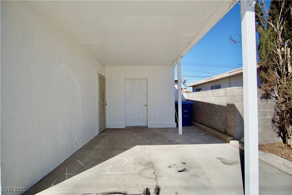 5732 Heron, Las Vegas, NV 89107