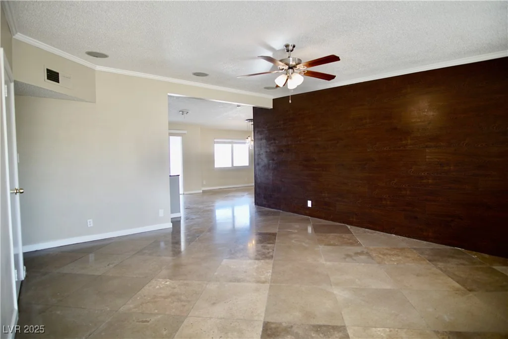 5732 Heron, Las Vegas, NV 89107
