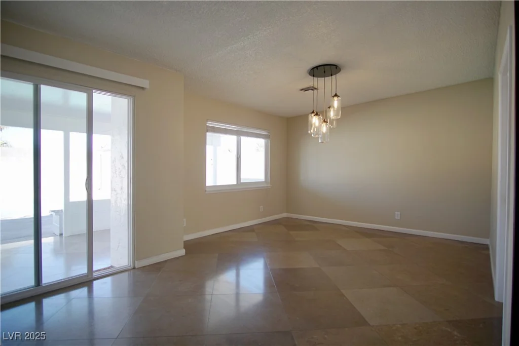 5732 Heron, Las Vegas, NV 89107