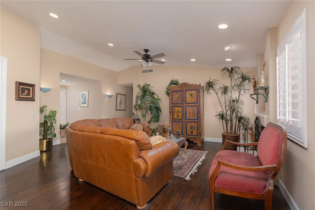 7200 Big Rock, Las Vegas, NV 89129