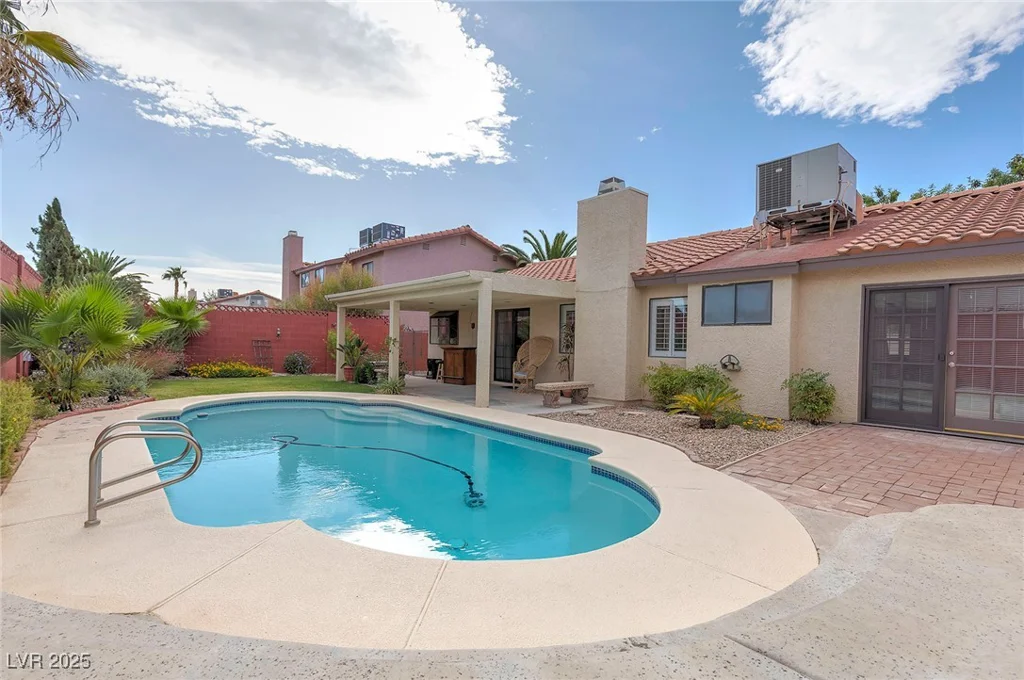7200 Big Rock, Las Vegas, NV 89129