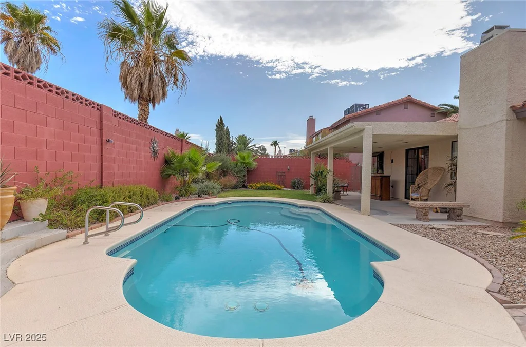 7200 Big Rock, Las Vegas, NV 89129