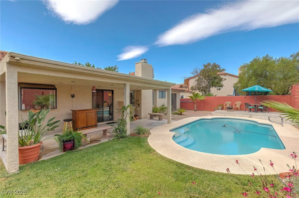 7200 Big Rock, Las Vegas, NV 89129
