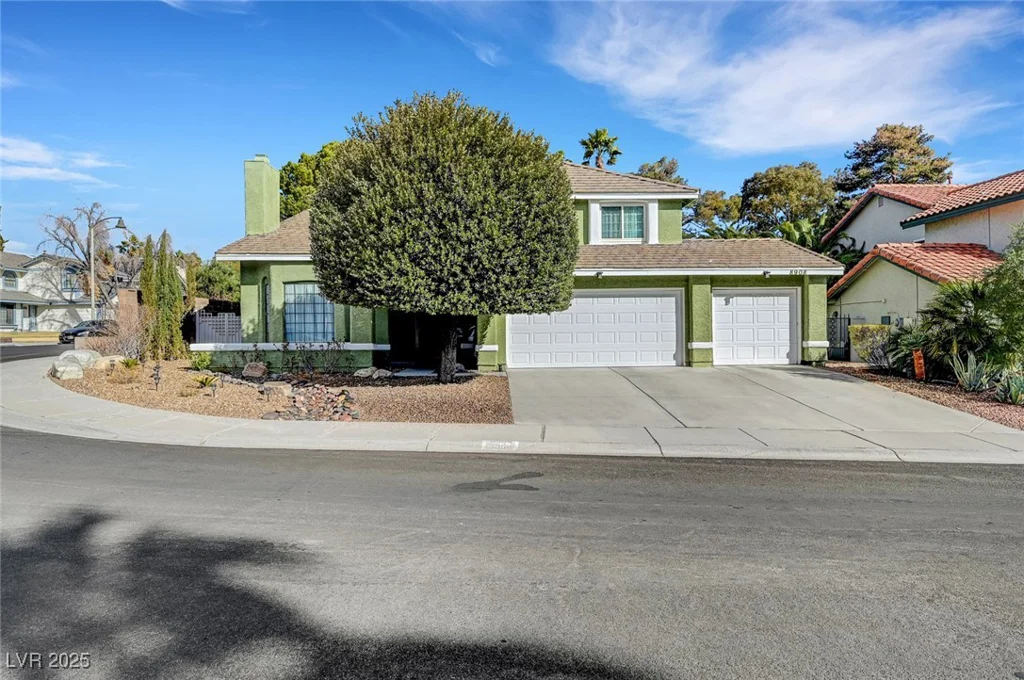 8908 Rocky Shore, Las Vegas, NV 89117