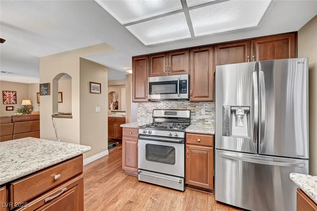 8908 Rocky Shore, Las Vegas, NV 89117