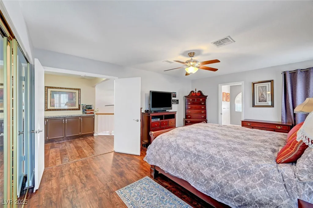 8908 Rocky Shore, Las Vegas, NV 89117