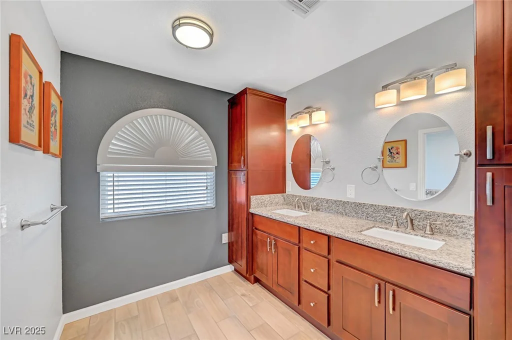 8908 Rocky Shore, Las Vegas, NV 89117