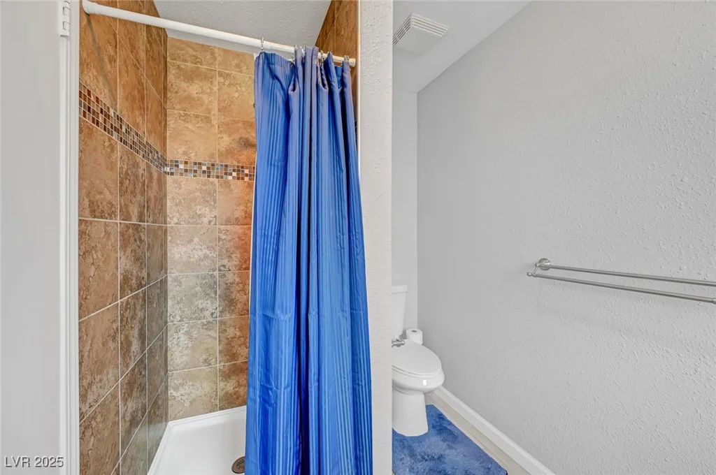 8908 Rocky Shore, Las Vegas, NV 89117