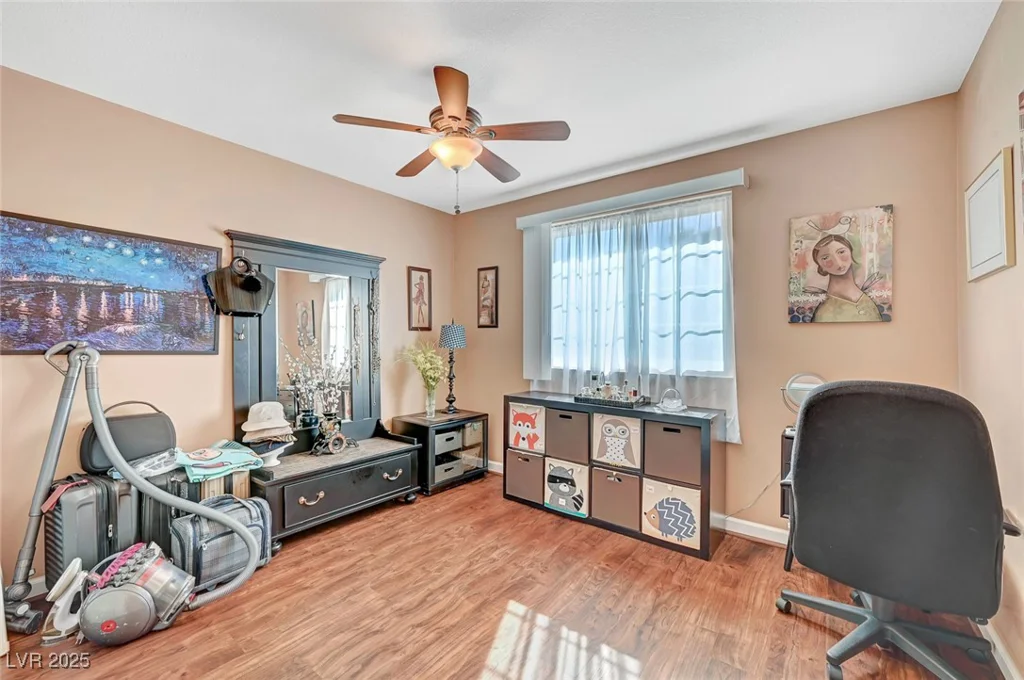 8908 Rocky Shore, Las Vegas, NV 89117
