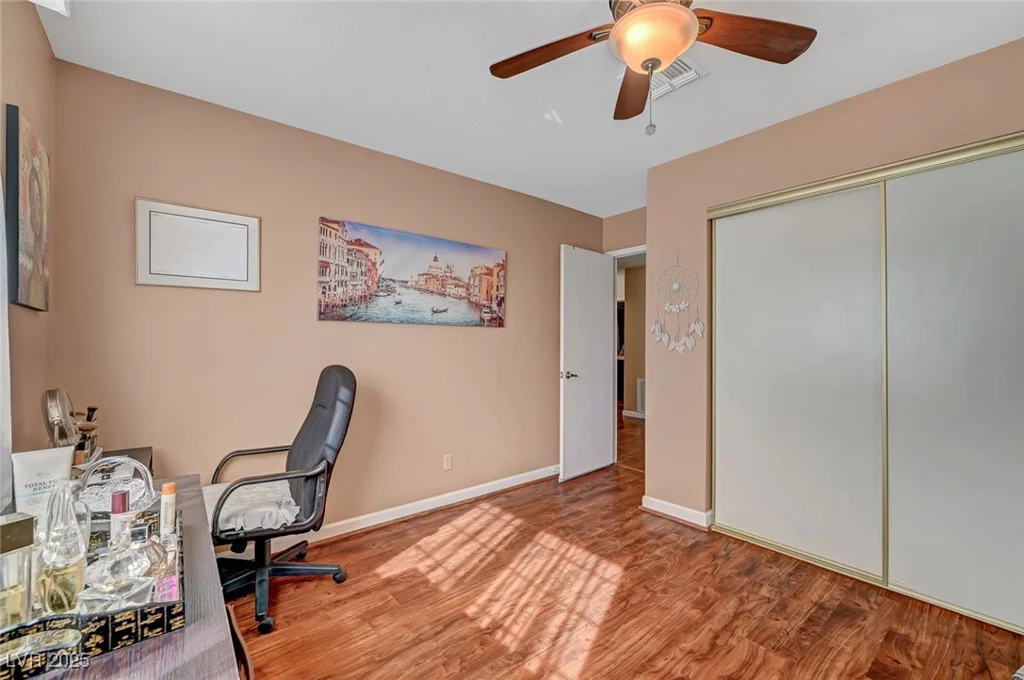 8908 Rocky Shore, Las Vegas, NV 89117