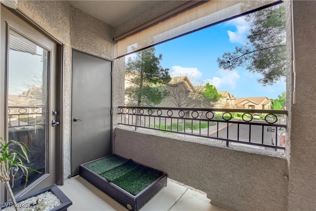 8250 Grand Canyon, Las Vegas, NV 89166