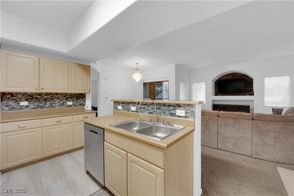 8250 Grand Canyon, Las Vegas, NV 89166
