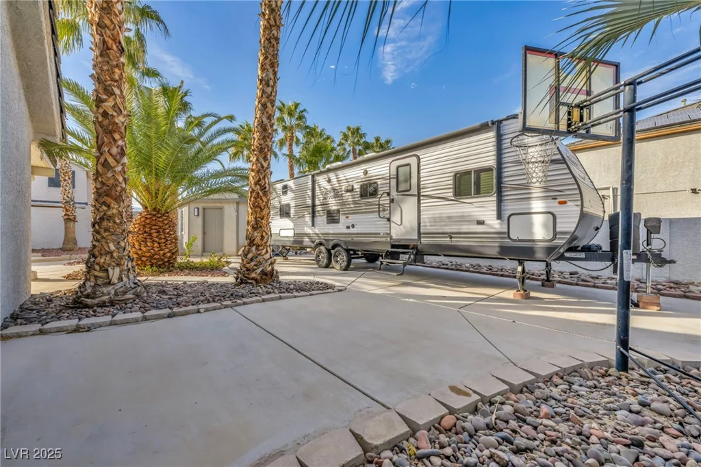 6005 Blowing Bellows, Las Vegas, NV 89130
